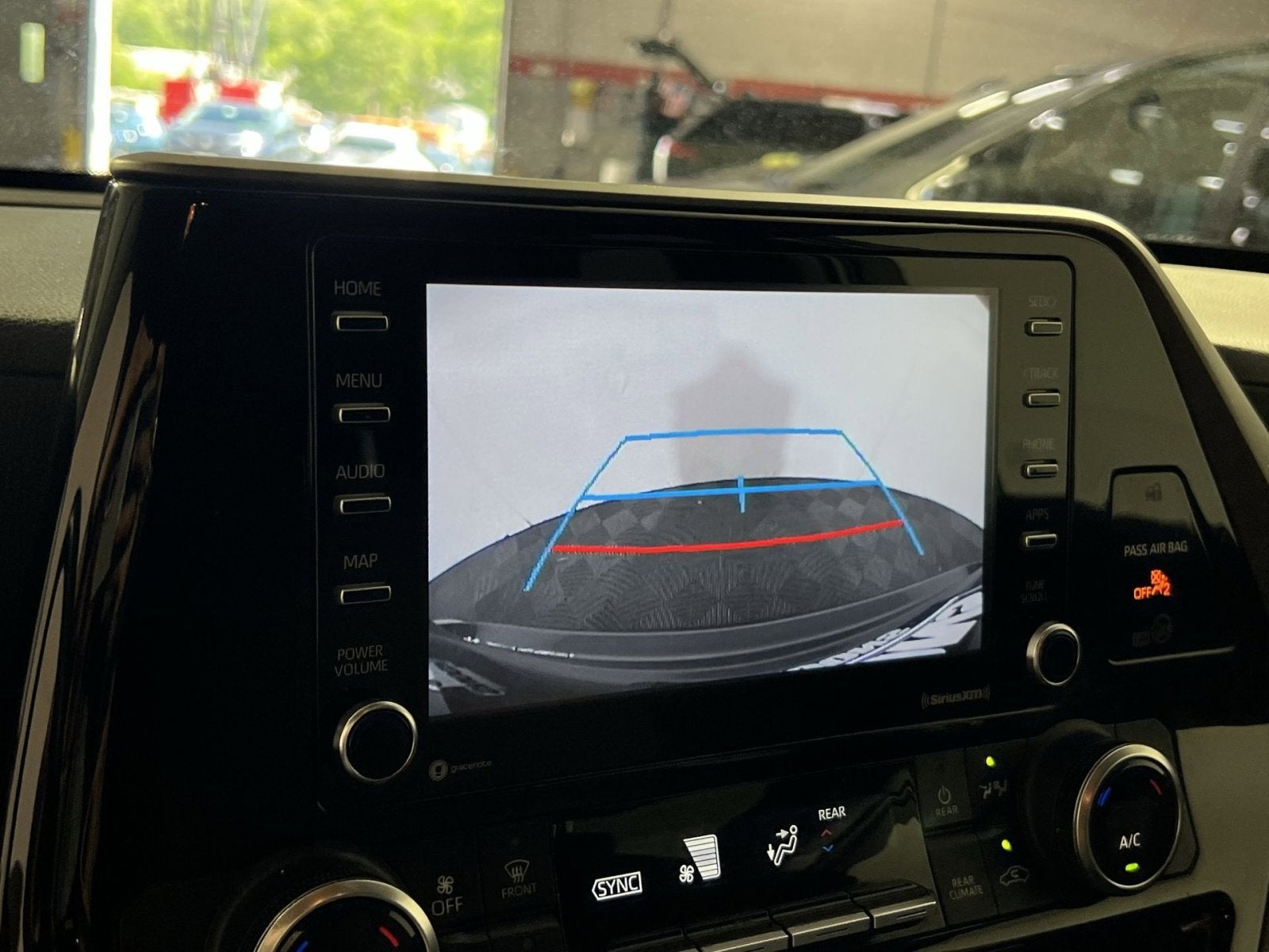 2022 Toyota Highlander L