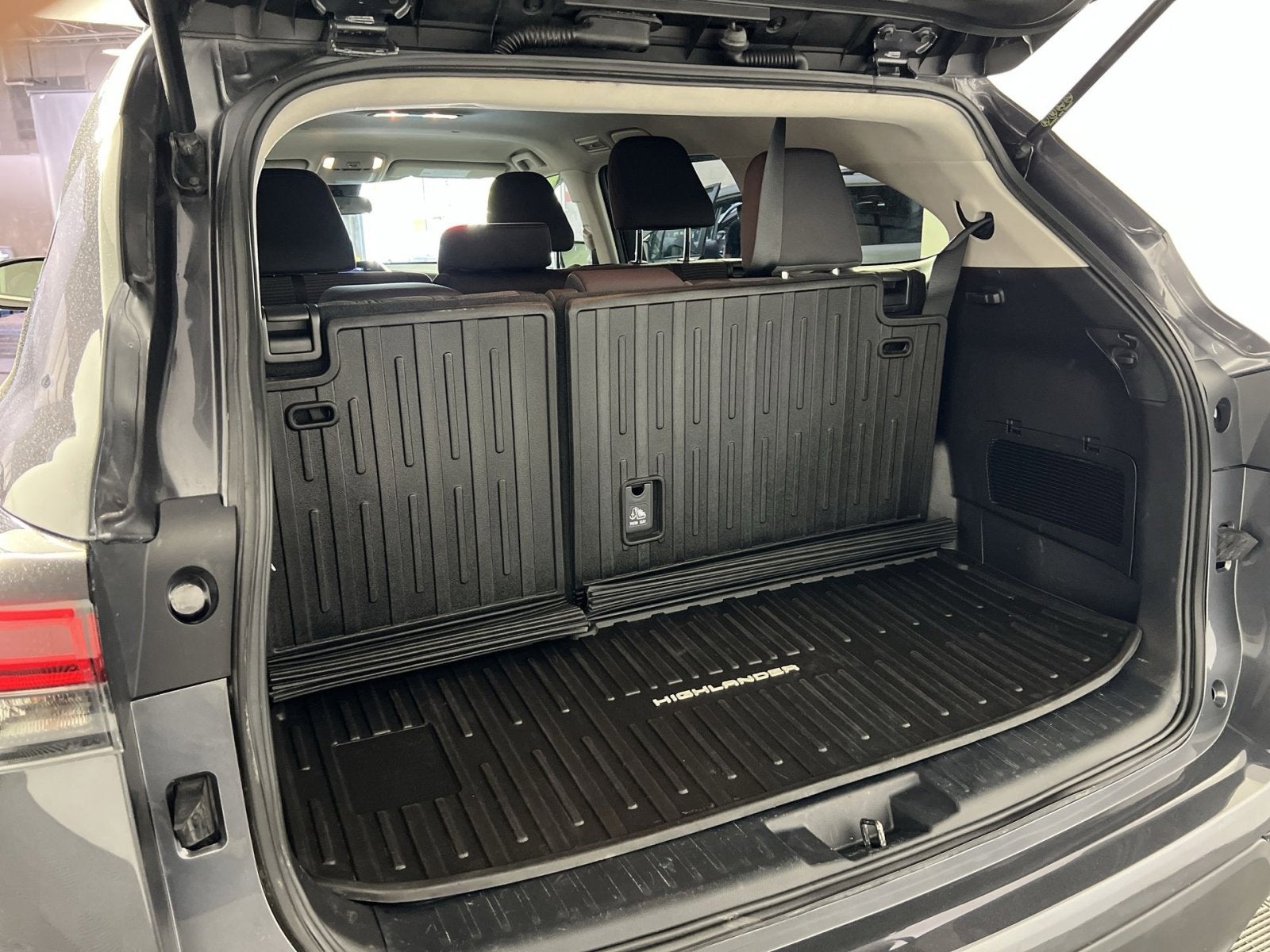 2022 Toyota Highlander L