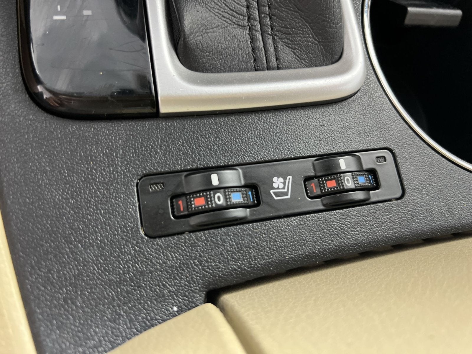 2015 Toyota Highlander Hybrid Limited Platinum