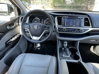 2016 Toyota Highlander Limited