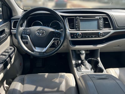 2016 Toyota Highlander Limited