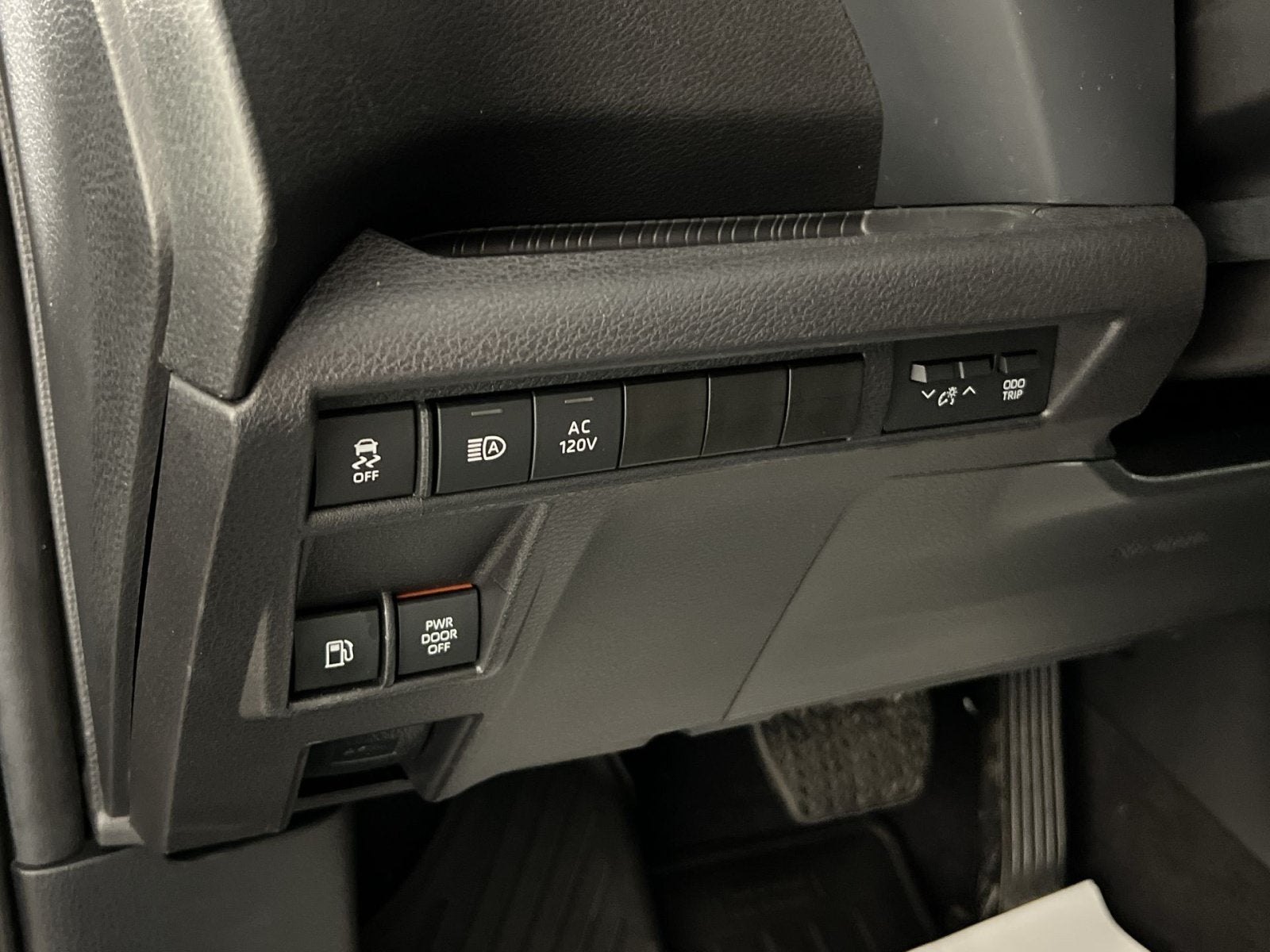 2025 Toyota Sienna XSE