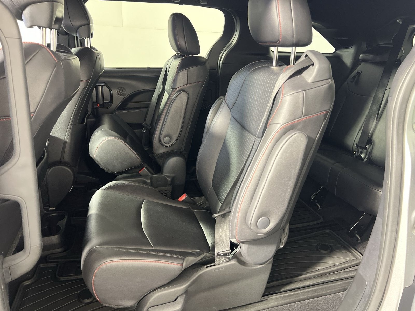 2025 Toyota Sienna XSE