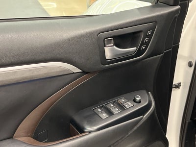 2018 Toyota Highlander Limited Platinum