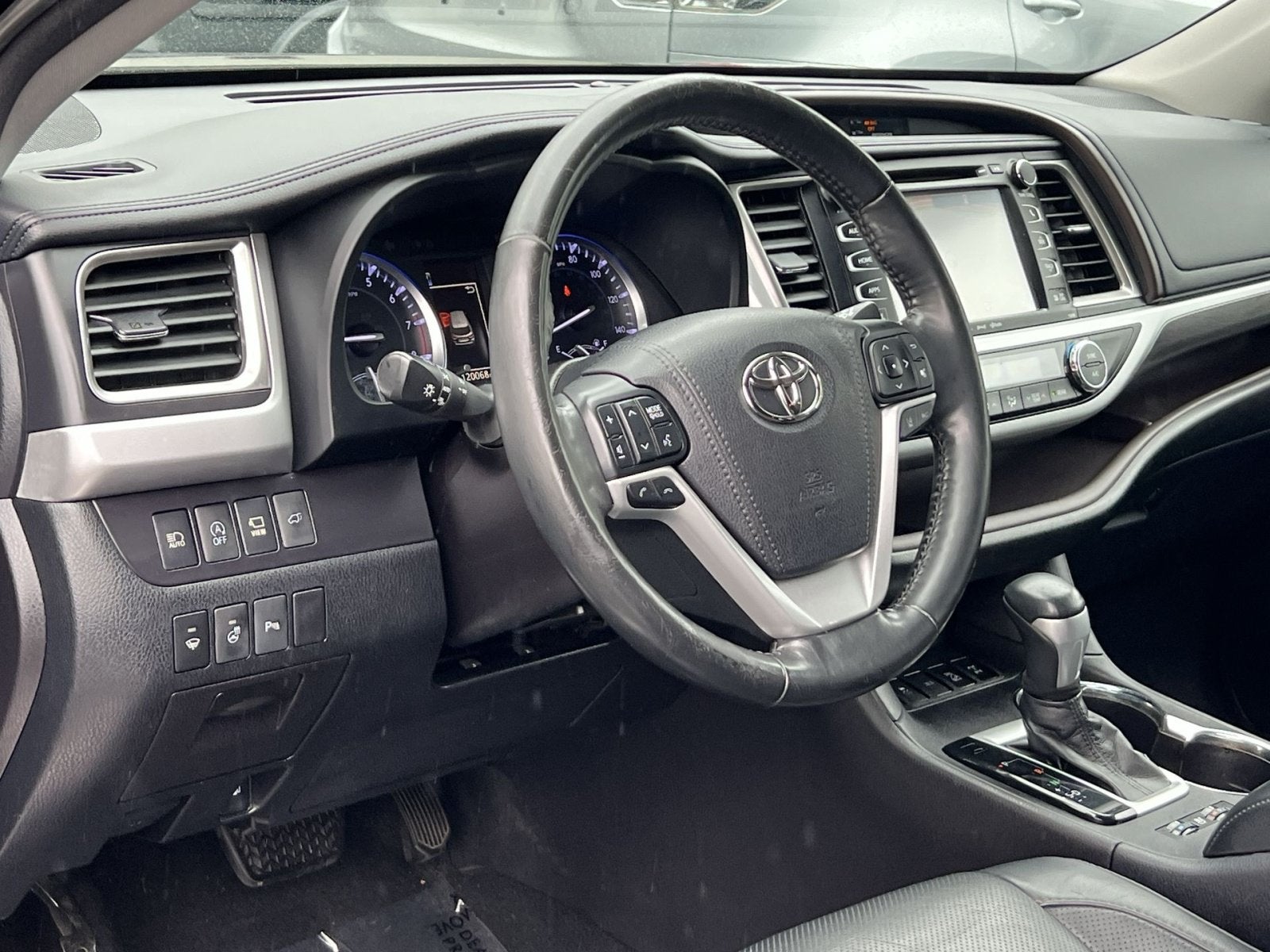 2018 Toyota Highlander Limited Platinum