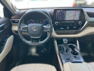 2020 Toyota Highlander Hybrid Platinum