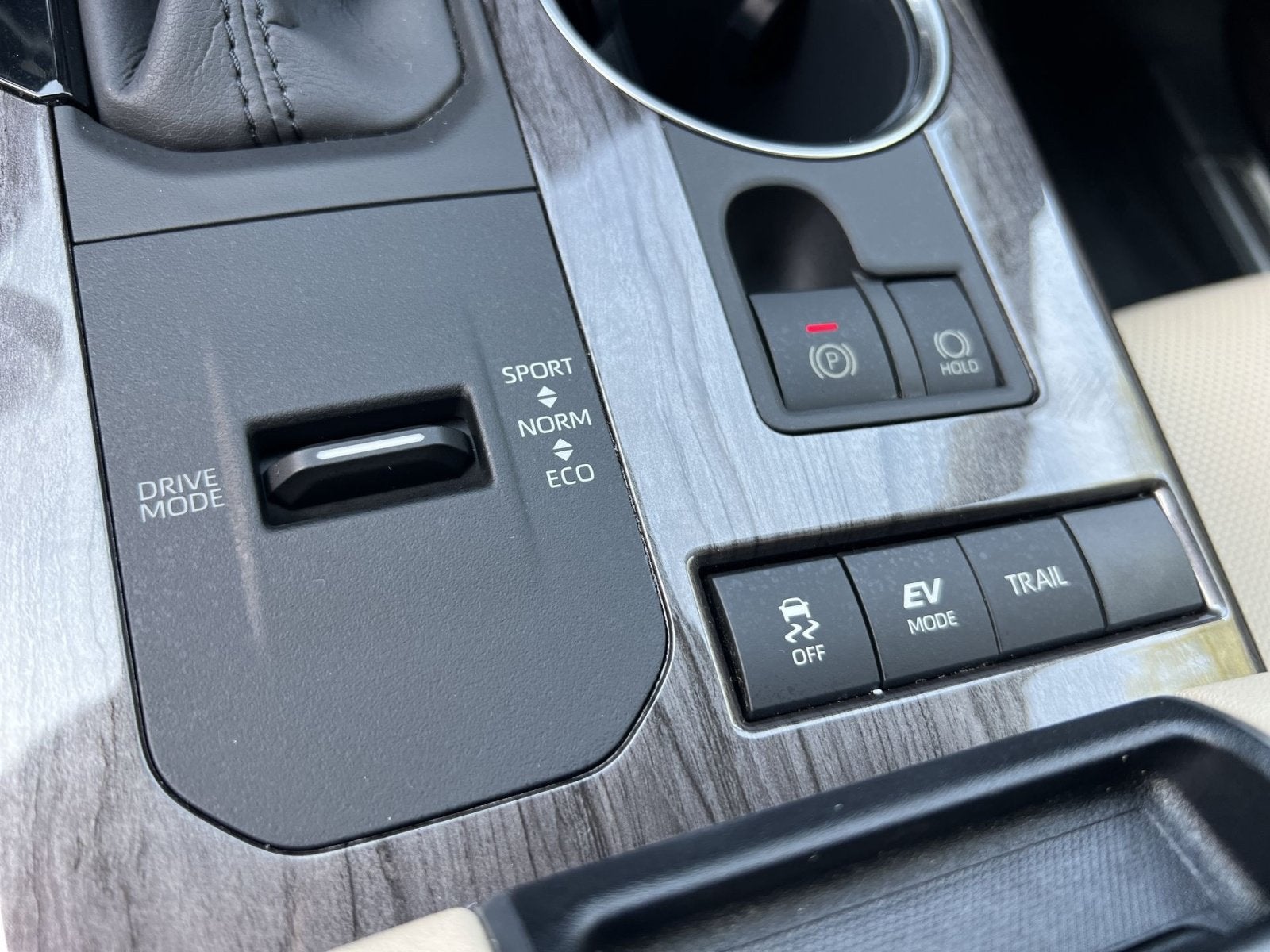 2020 Toyota Highlander Hybrid Platinum