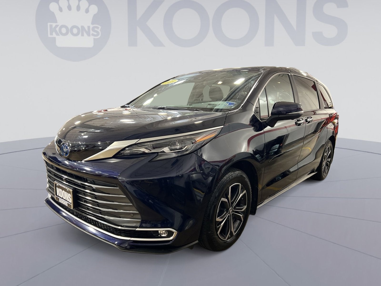 2025 Toyota Sienna Platinum