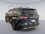 2025 Toyota Sienna Platinum