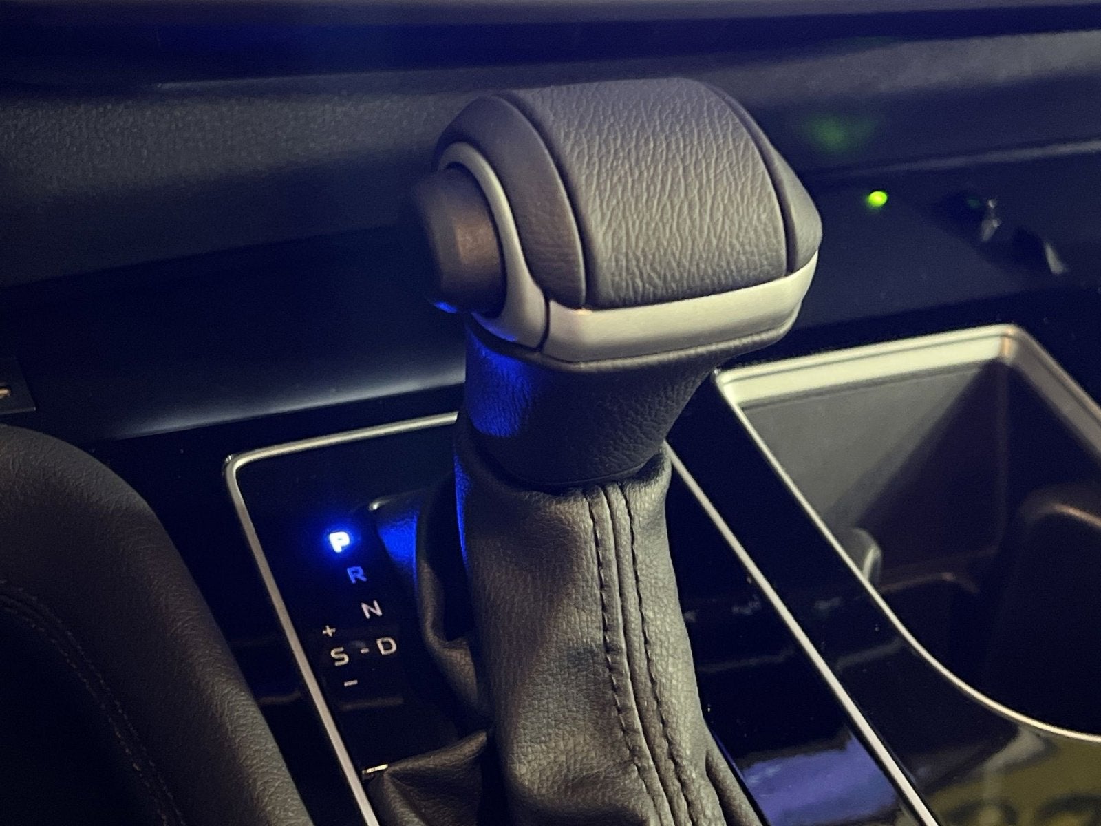 2025 Toyota Sienna Platinum