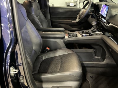 2025 Toyota Sienna Platinum