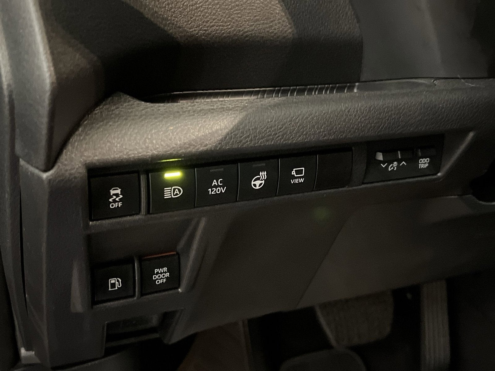 2025 Toyota Sienna Platinum