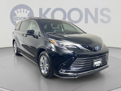 2024 Toyota Sienna Platinum