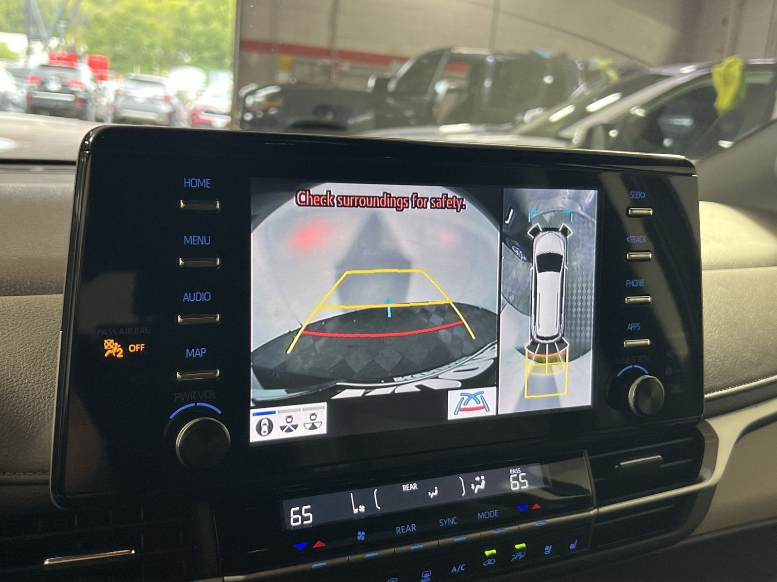 2024 Toyota Sienna Platinum