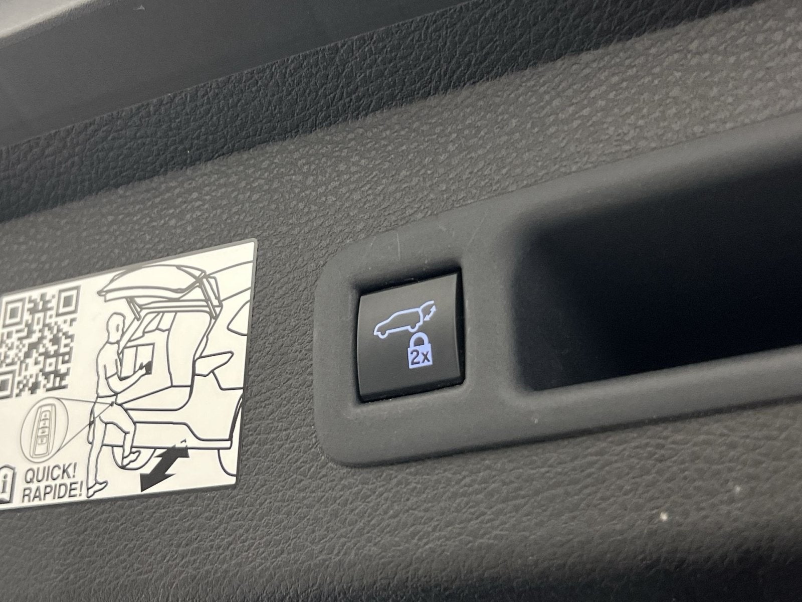 2024 Toyota Sienna Platinum