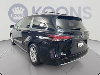 2024 Toyota Sienna Platinum