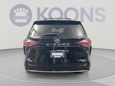 2024 Toyota Sienna Platinum