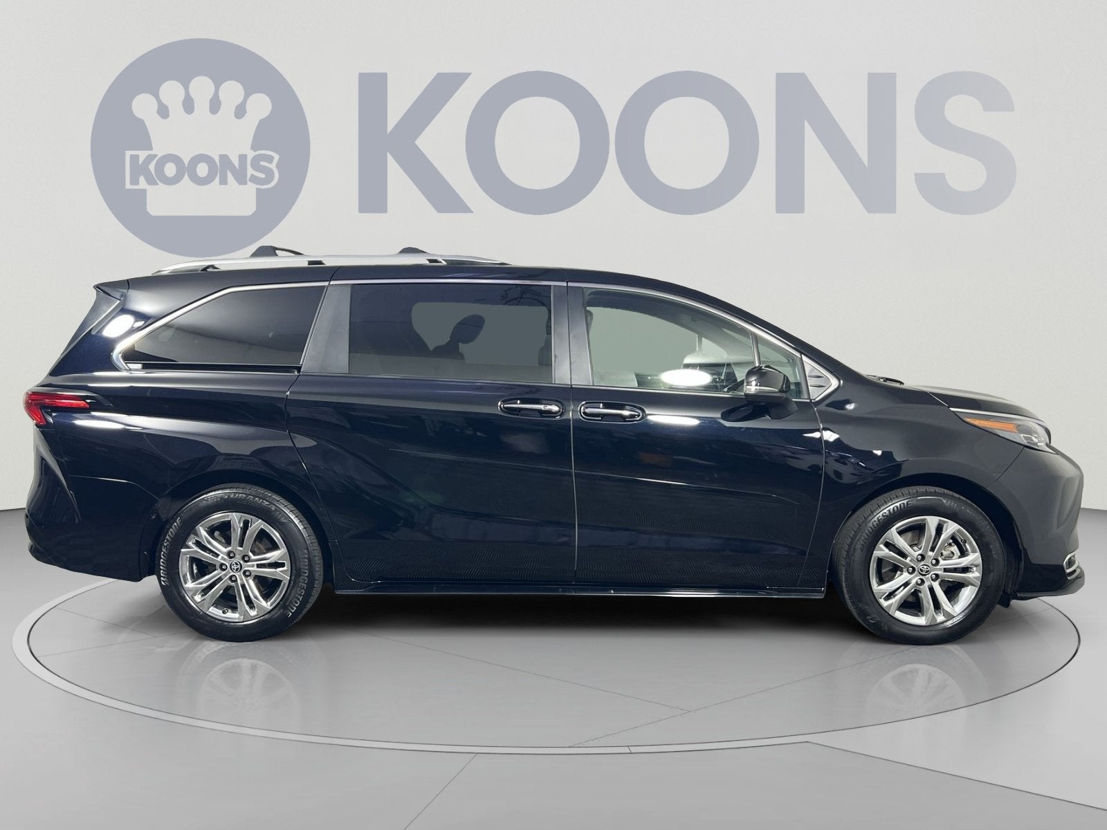 2024 Toyota Sienna Platinum