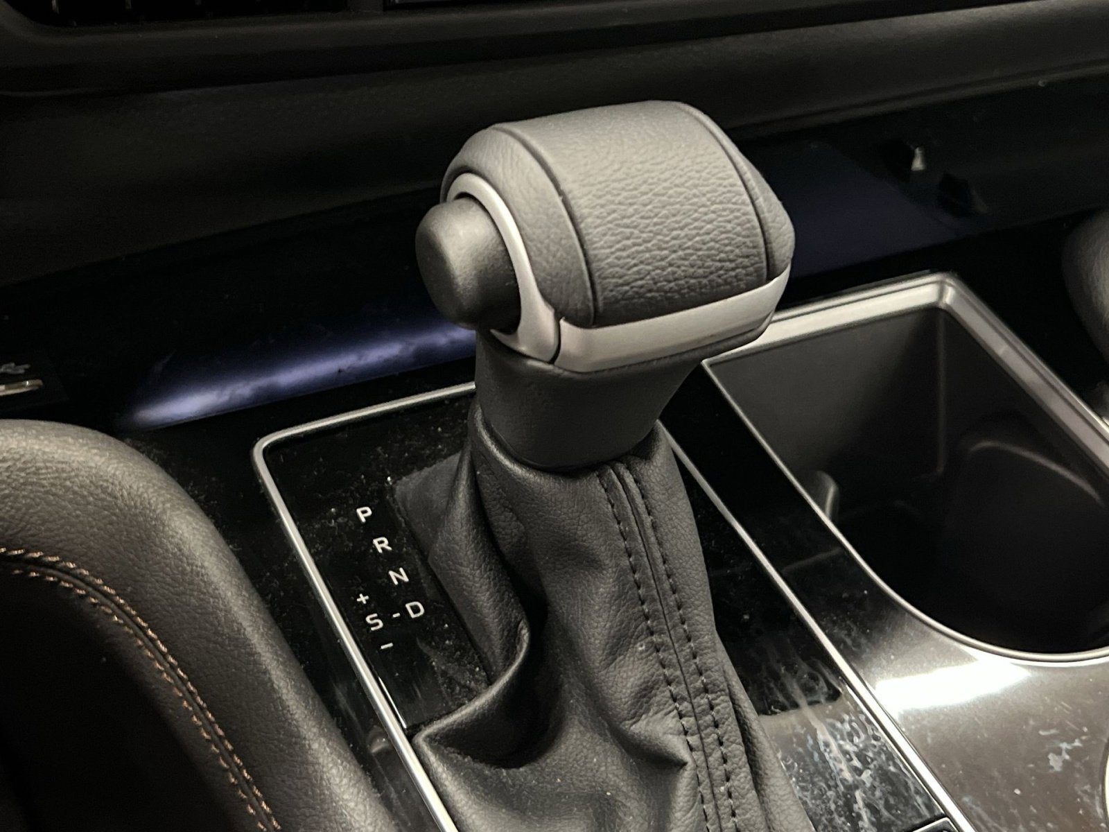 2025 Toyota Sienna Platinum