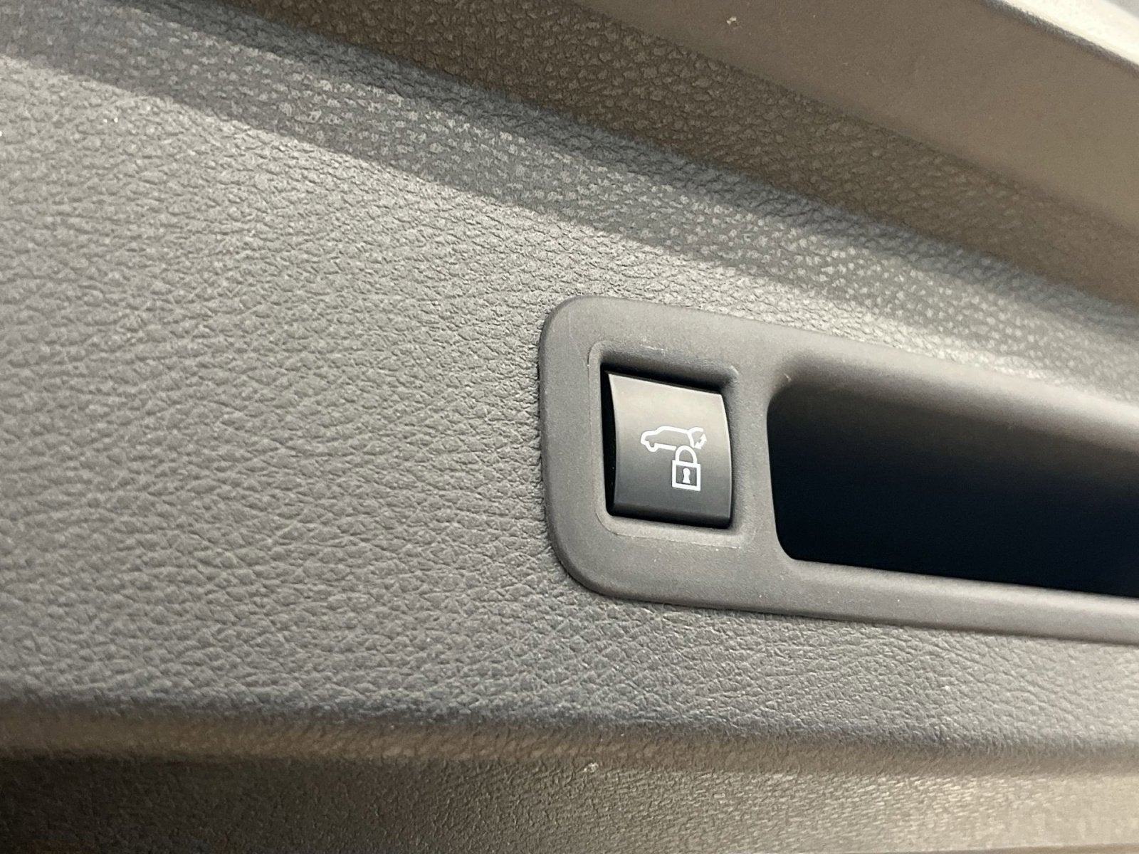 2025 Toyota Sienna Platinum