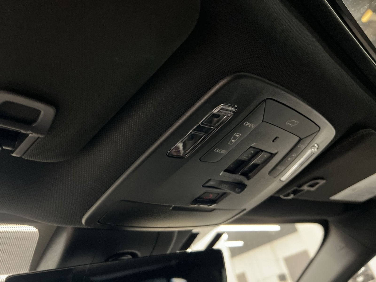 2025 Toyota Sienna Platinum