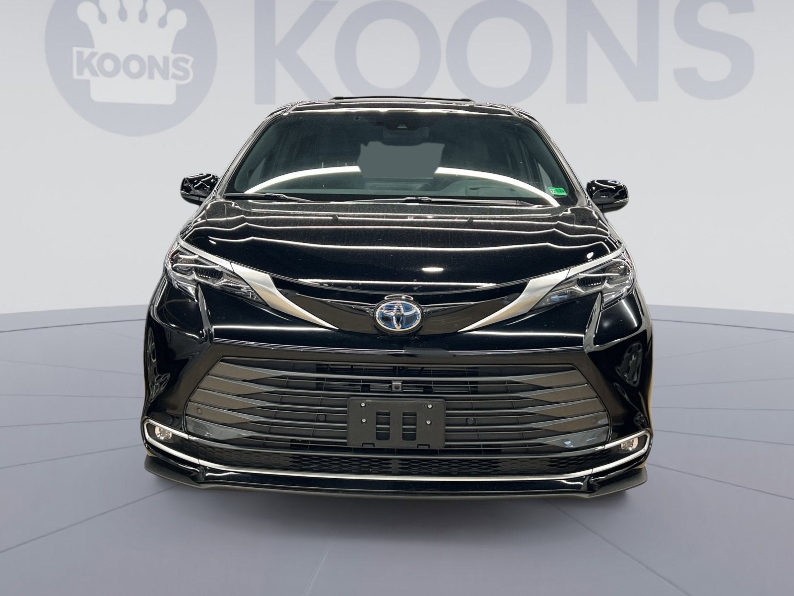 2025 Toyota Sienna Platinum