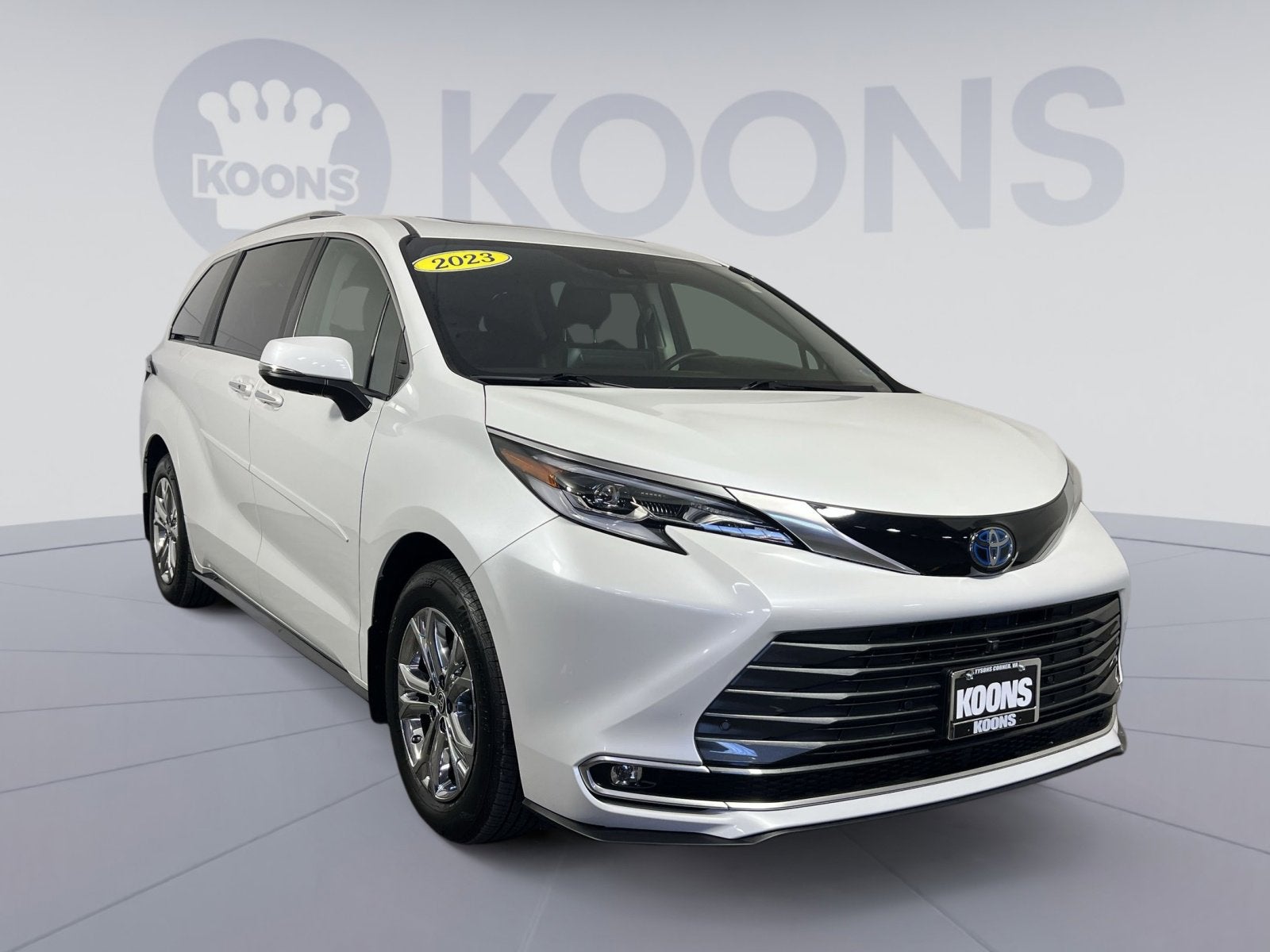 2023 Toyota Sienna Platinum