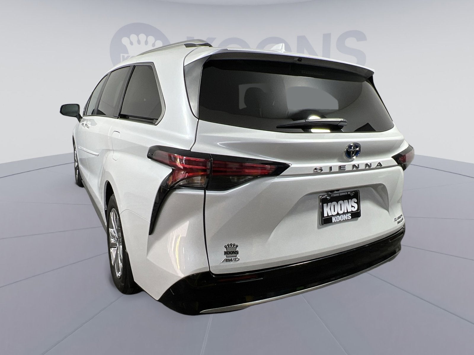 2023 Toyota Sienna Platinum