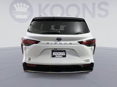 2023 Toyota Sienna Platinum