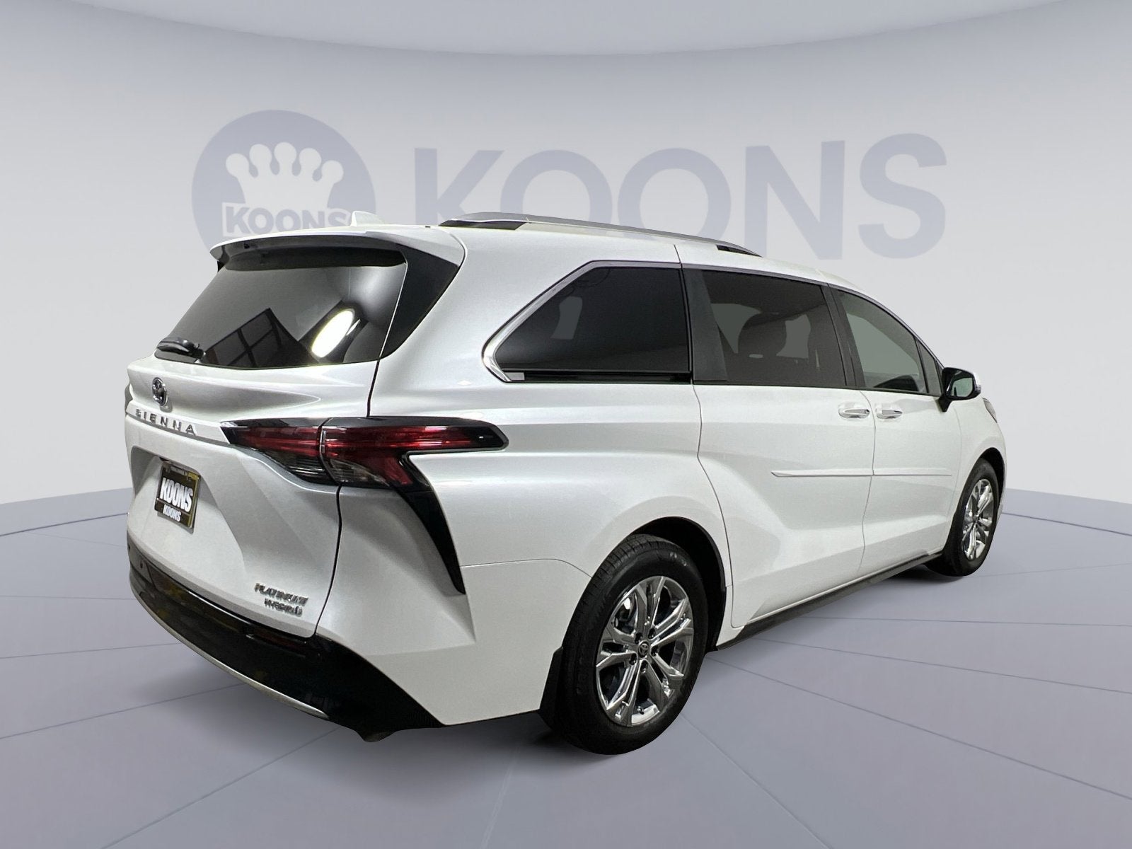 2023 Toyota Sienna Platinum