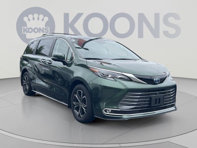 2025 Toyota Sienna Platinum
