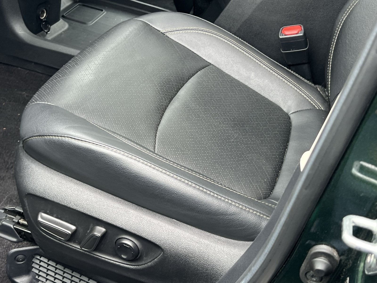 2025 Toyota Sienna Platinum