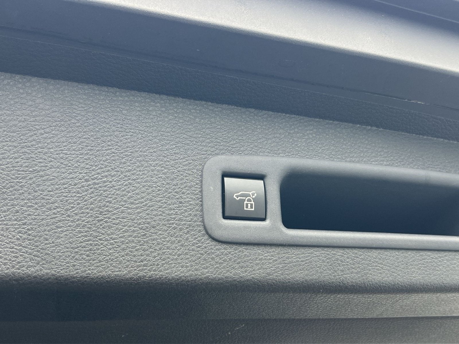 2025 Toyota Sienna Platinum