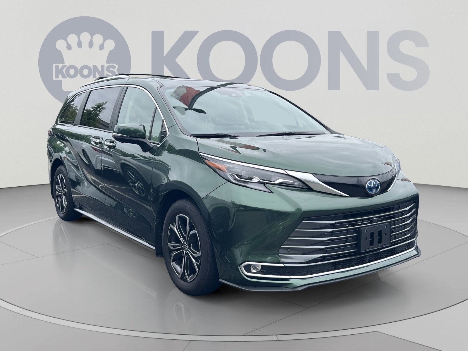 2025 Toyota Sienna Platinum