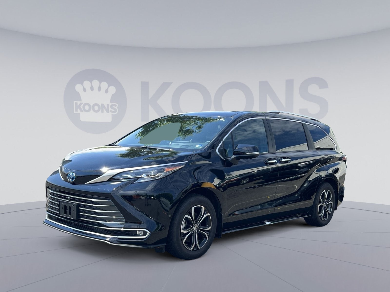 2025 Toyota Sienna Platinum
