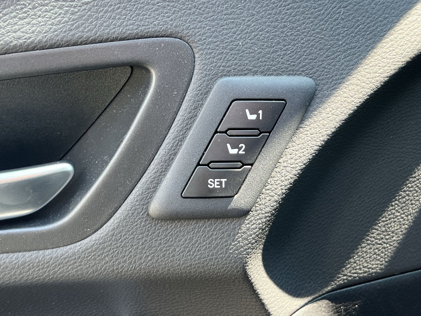 2025 Toyota Sienna Platinum
