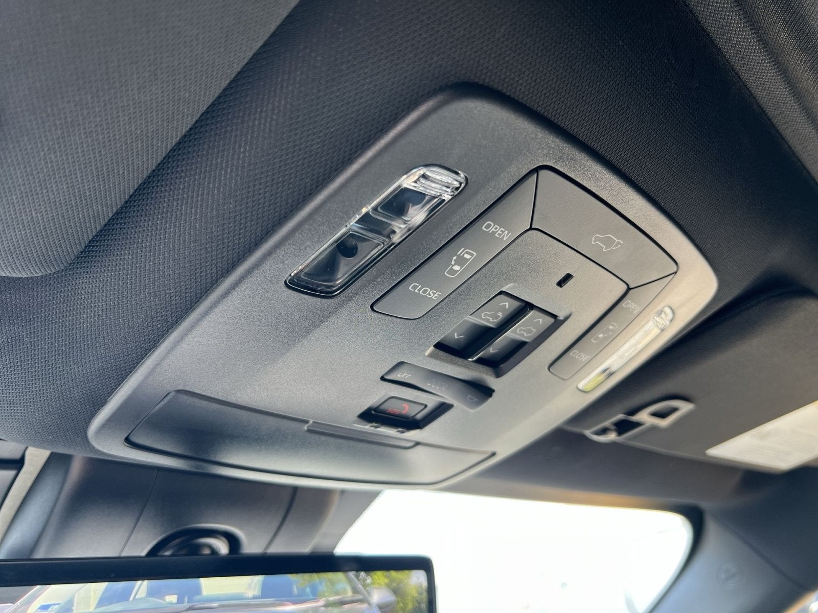 2025 Toyota Sienna Platinum
