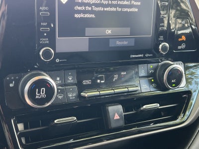 2022 Toyota Highlander Hybrid XLE