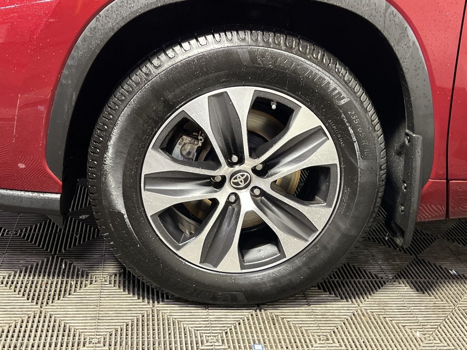 2020 Toyota Highlander Hybrid XLE