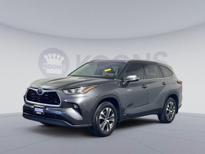 2020 Toyota Highlander Hybrid XLE