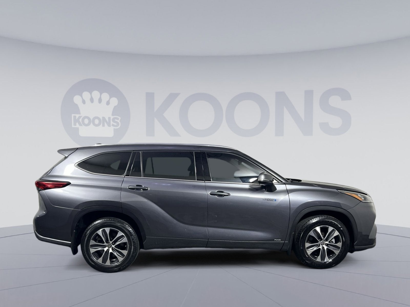 2020 Toyota Highlander Hybrid XLE