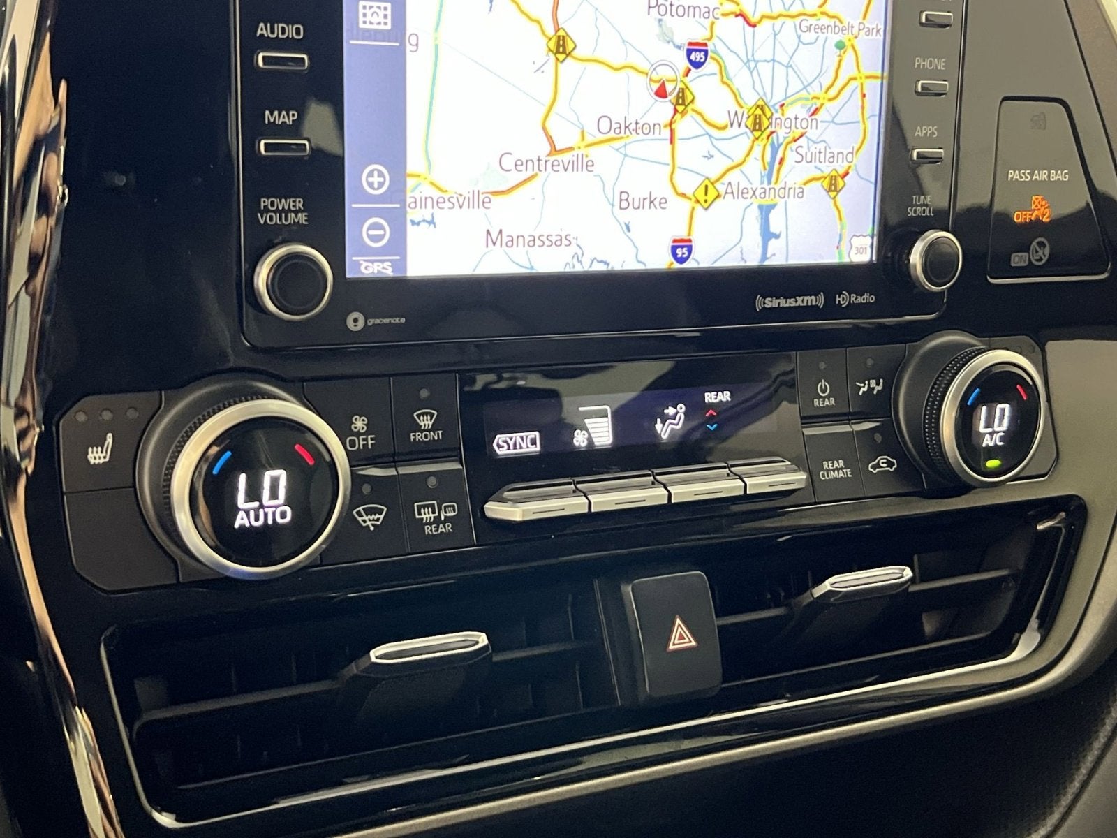 2020 Toyota Highlander Hybrid XLE