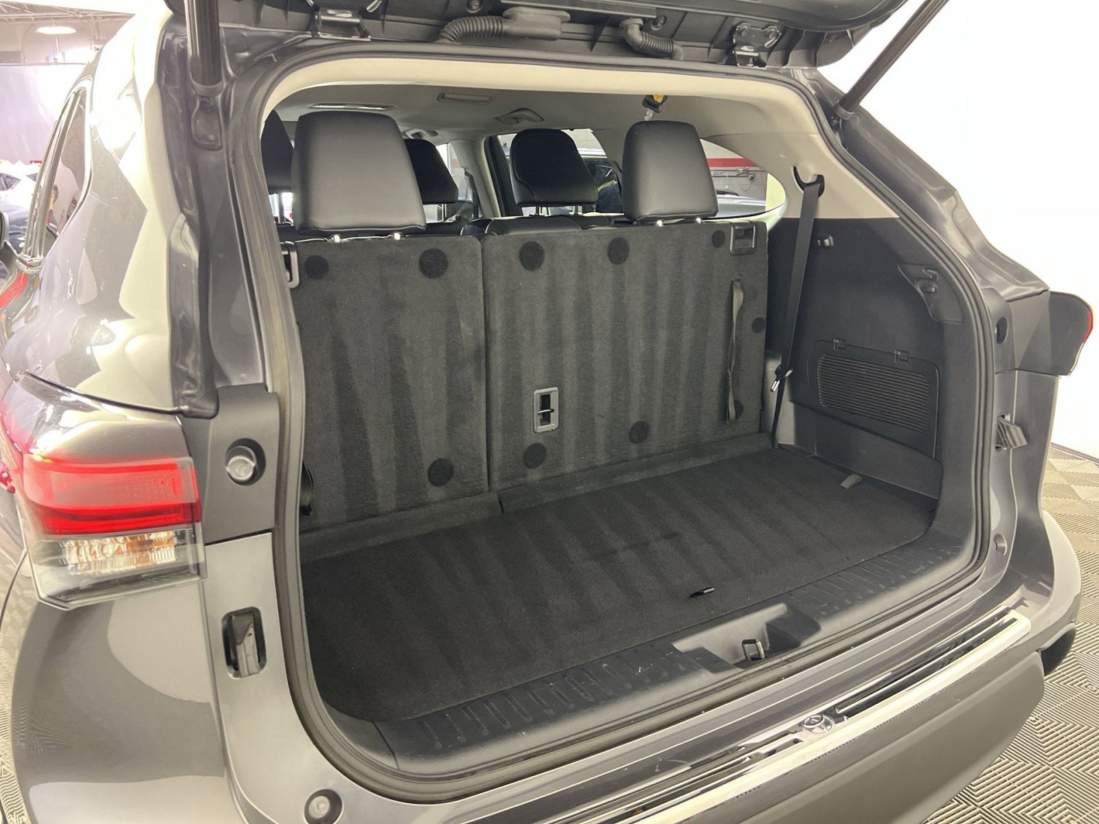 2020 Toyota Highlander Hybrid XLE