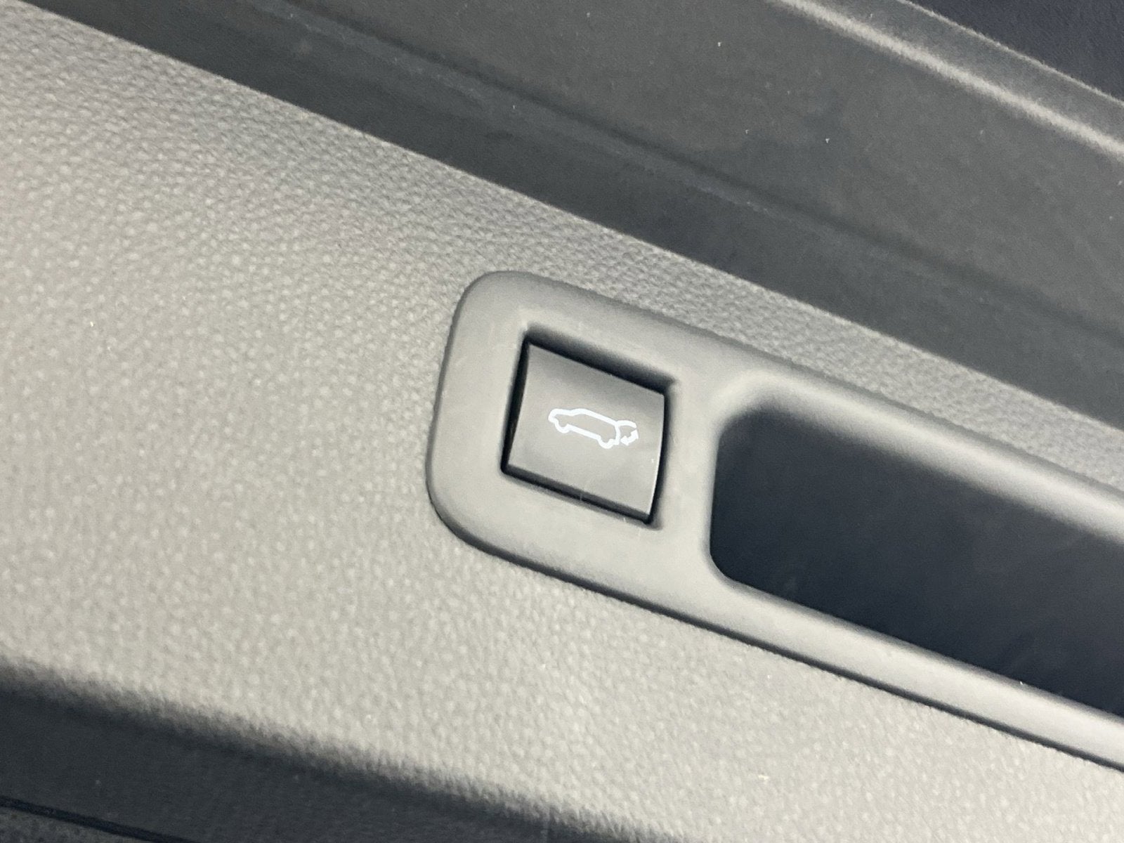 2020 Toyota Highlander Hybrid XLE