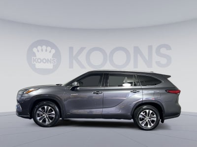 2020 Toyota Highlander Hybrid XLE