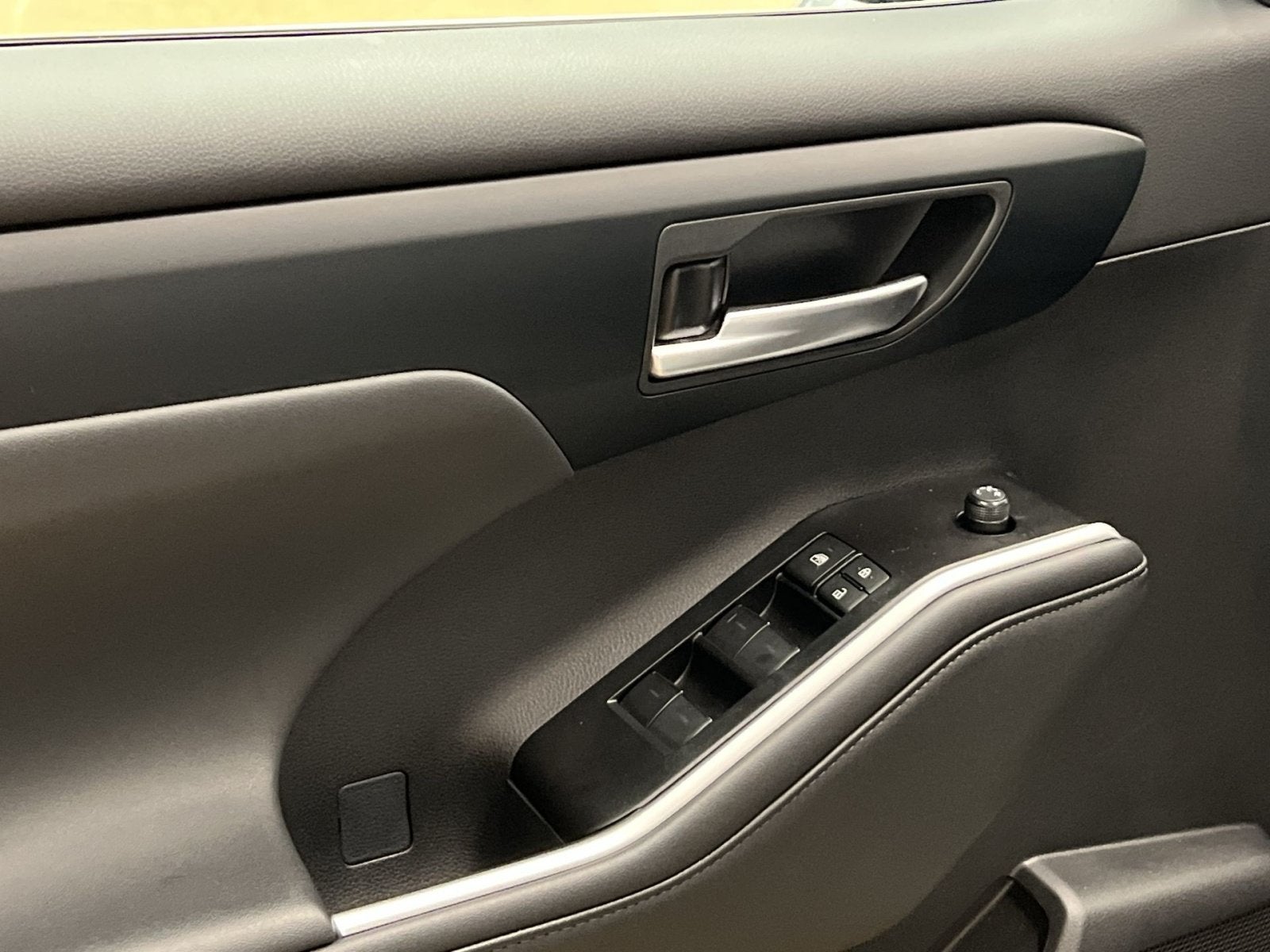 2025 Toyota Highlander Hybrid XLE