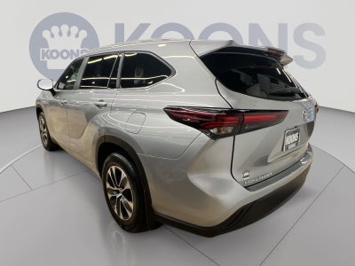 2025 Toyota Highlander Hybrid XLE
