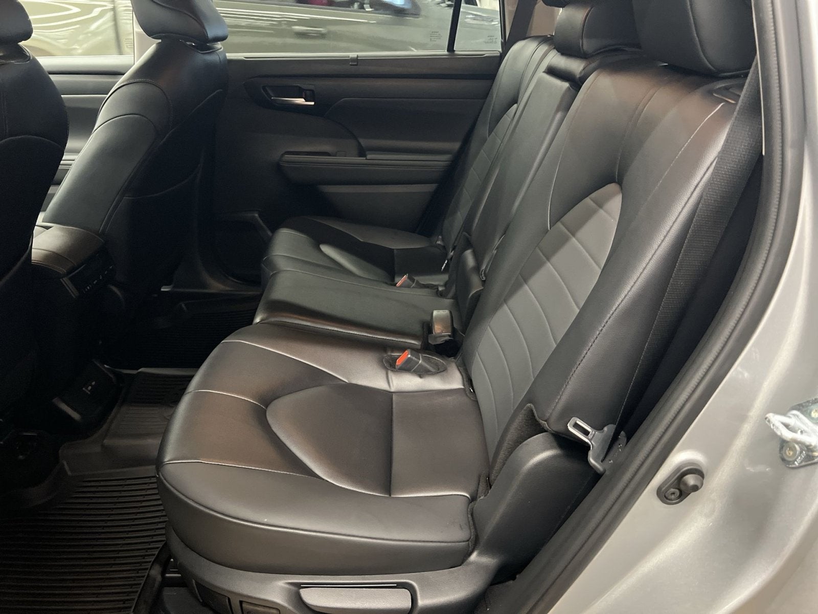 2025 Toyota Highlander Hybrid XLE