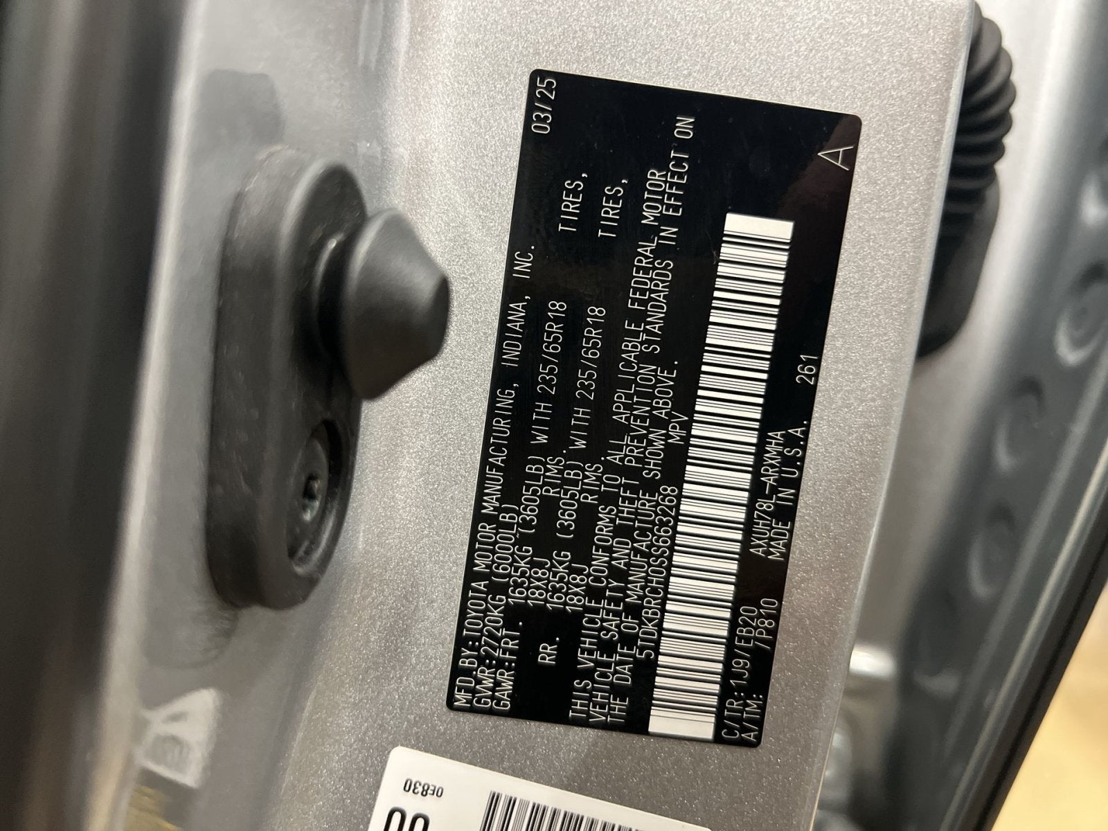 2025 Toyota Highlander Hybrid XLE