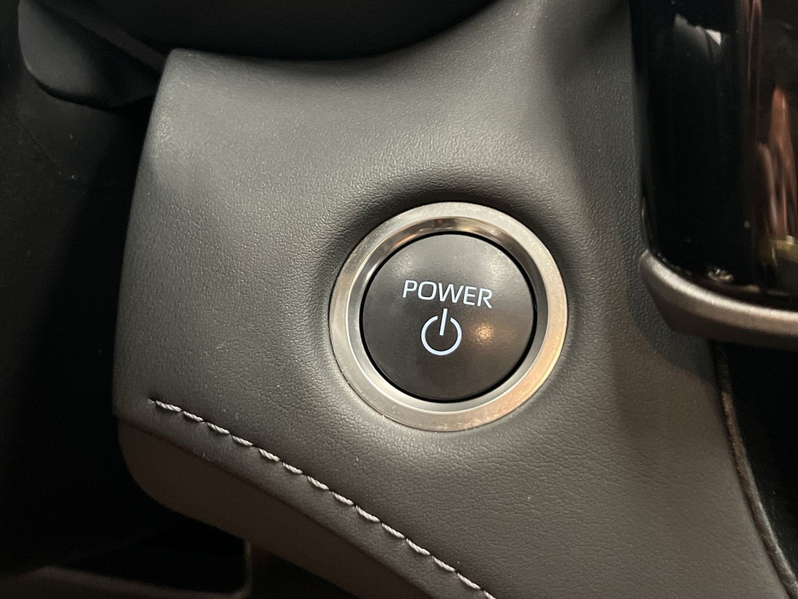 2025 Toyota Highlander Hybrid XLE